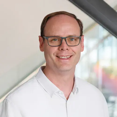Darren Seeley Headshot
