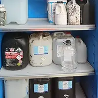 Solvents and industrial chemicals drum pumps